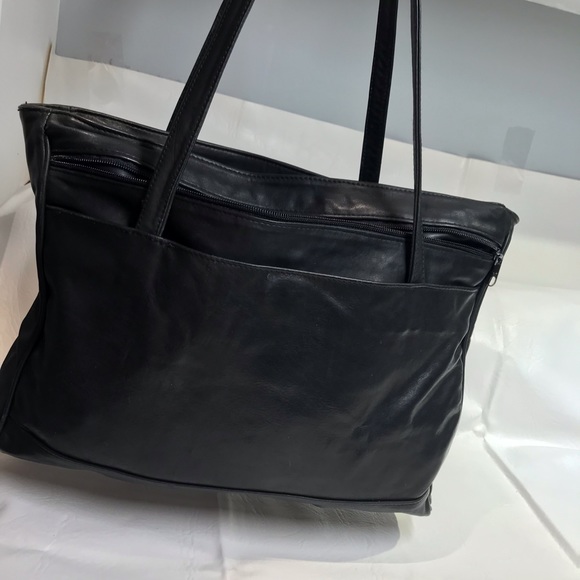 DELANE Vancouver Luxury leather 7 Compartments Executive Bag - Picture 5 of 16